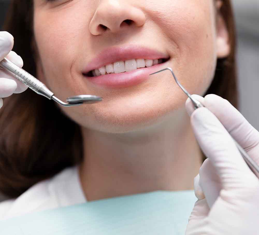 Cosmetic Dentist: A Healthy, Natural Smile